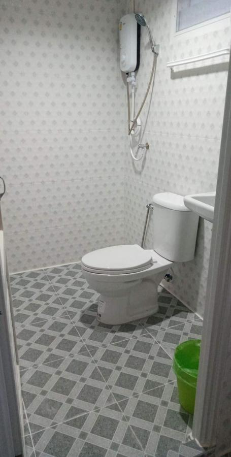 บ้านวิรา ห้องพัก Baan Wira Κον Καέν Εξωτερικό φωτογραφία